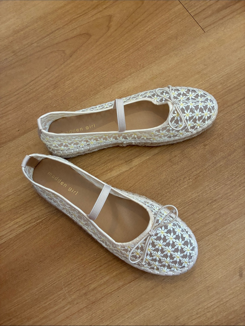 Madden Girl Cream Lace Espadrille Ballet Flats with Bow - Picture 10 of 10